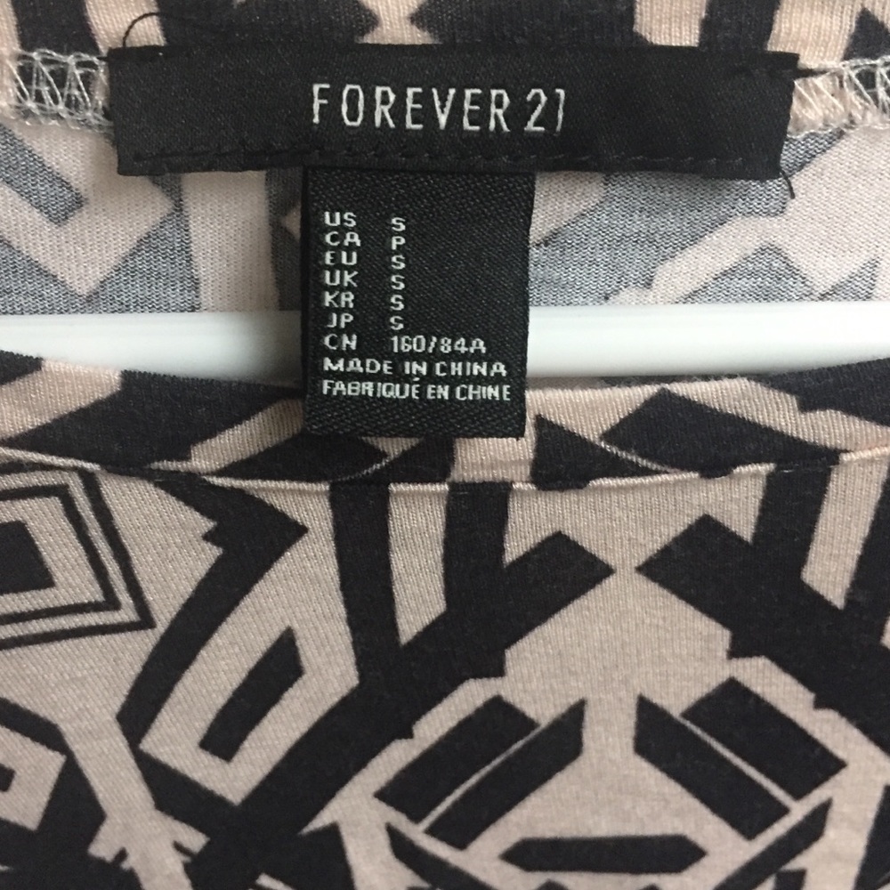 Forever 21 Top - Picture 4 of 5